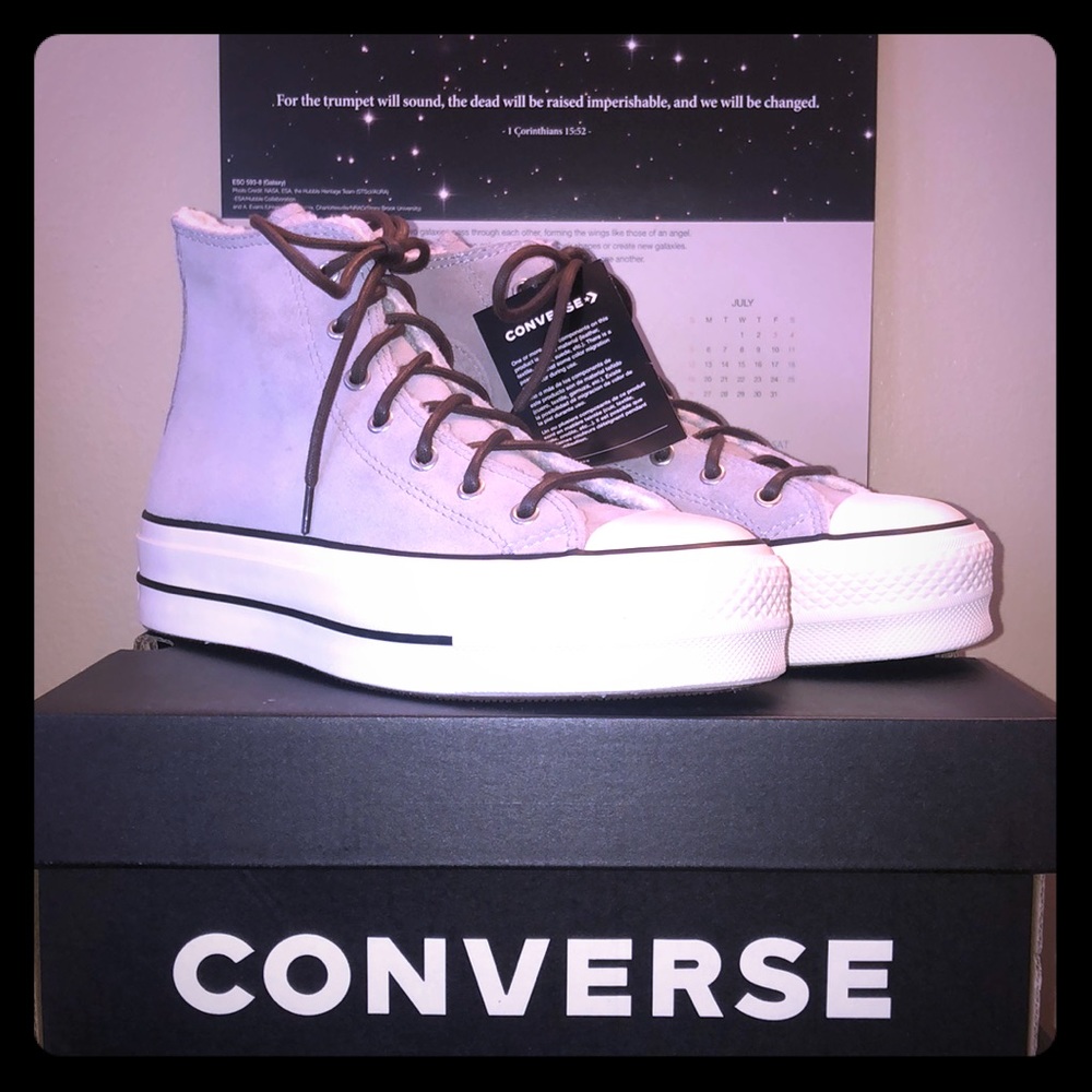 🌜Converse high tops🌛